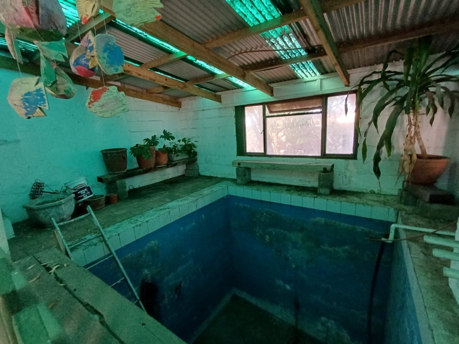 16 Bedroom Property for Sale in Trekoskraal Western Cape
